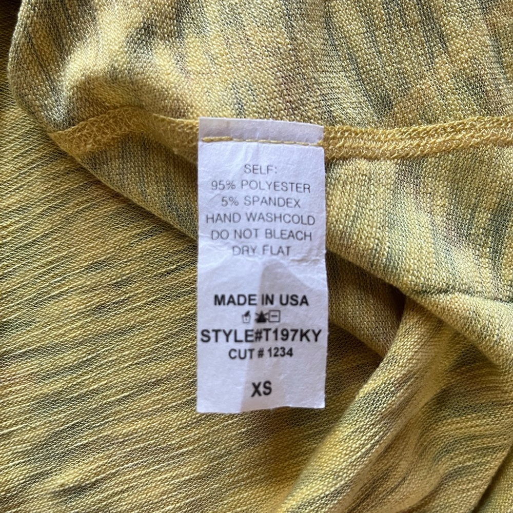 Uniquely Patterned Tunic Style Top - image 5